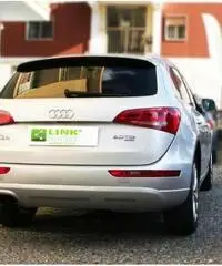 Audi Q5 2.0 TDI F.ap. Quattro S Tronic Audi Q5 2.0 TDI F.ap. Quattro S Tronic
