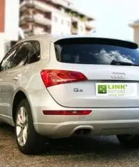 Audi Q5 2.0 TDI F.ap. Quattro S Tronic Audi Q5 2.0 TDI F.ap. Quattro S Tronic