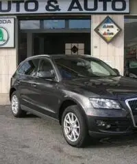 AUDI Q5 2.0 TDI 170 CV quattro S tronic AUDI Q5 2.0 TDI 170 CV quattro S tronic