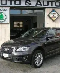 AUDI Q5 2.0 TDI 170 CV quattro S tronic AUDI Q5 2.0 TDI 170 CV quattro S tronic