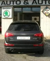AUDI Q5 2.0 TDI 170 CV quattro S tronic AUDI Q5 2.0 TDI 170 CV quattro S tronic