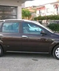 FIAT Croma 1.9 Multijet Dynamic FIAT Croma 1.9 Multijet Dynamic