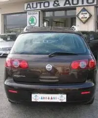 FIAT Croma 1.9 Multijet Dynamic FIAT Croma 1.9 Multijet Dynamic
