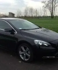 Volvo V40 D2 1.6 Momentum Volvo V40 D2 1.6 Momentum
