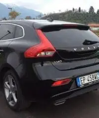Volvo V40 D2 1.6 Momentum Volvo V40 D2 1.6 Momentum
