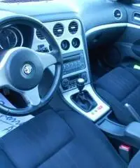 ALFA ROMEO 159 1.9 JTDm 16V Progression ALFA ROMEO 159 1.9 JTDm 16V Progression
