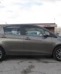 TOYOTA Yaris 1.4 D-4D 5 porte Active MY 16 -663- TOYOTA Yaris 1.4 D-4D 5 porte Active MY 16 -663-