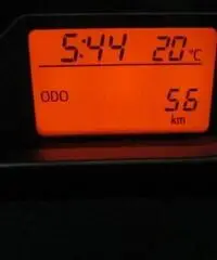 TOYOTA Yaris 1.4 D-4D 5 porte Active MY 16 -663- TOYOTA Yaris 1.4 D-4D 5 porte Active MY 16 -663-