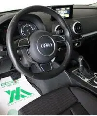 AUDI A3 SPB 1.6 TDI S tronic Ambition Navi AUDI A3 SPB 1.6 TDI S tronic Ambition Navi