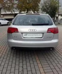 AUDI A6 3.0 V6 TDI qu. Av. AUDI A6 3.0 V6 TDI qu. Av.