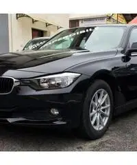BMW 318 Serie3 Touring AUTOM Limit.vel. NAVI bluetooth USB BMW 318 Serie3 Touring AUTOM Limit.vel. NAVI bluetooth USB