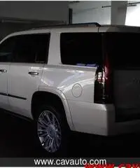 CADILLAC Escalade PREMIUM - 7/8 Posti - Disp. BI-FUEL GPL - Poss. 25 CADILLAC Escalade PREMIUM - 7/8 Posti - Disp. BI-FUEL GPL - Poss. 25