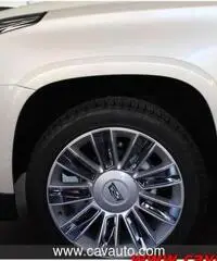 CADILLAC Escalade PREMIUM - 7/8 Posti - Disp. BI-FUEL GPL - Poss. 25 CADILLAC Escalade PREMIUM - 7/8 Posti - Disp. BI-FUEL GPL - Poss. 25