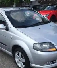Chevrolet Kalos, a 3 porte e 5 posti, GPL e Benzina Chevrolet Kalos, a 3 porte e 5 posti, GPL e Benzina