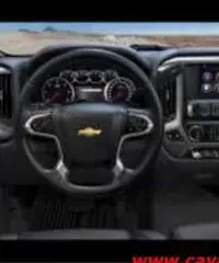 CHEVROLET Silverado 1500 LT/LTZ - Autocarro 5 posti - BiFuel GPL CHEVROLET Silverado 1500 LT/LTZ - Autocarro 5 posti - BiFuel GPL