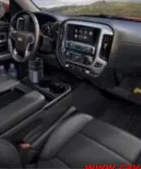 CHEVROLET Silverado 1500 LT/LTZ - Autocarro 5 posti - BiFuel GPL CHEVROLET Silverado 1500 LT/LTZ - Autocarro 5 posti - BiFuel GPL