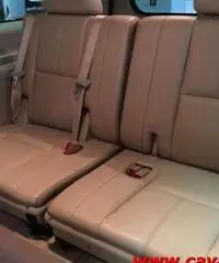 CHEVROLET Suburban 5.3L V8 LTZ - 8 posti - Disp. GPL - COME NUOVO!!! CHEVROLET Suburban 5.3L V8 LTZ - 8 posti - Disp. GPL - COME NUOVO!!!