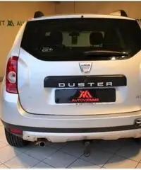 DACIA Duster 1.5 dCi 110CV 4x2 Lauréate DACIA Duster 1.5 dCi 110CV 4x2 Lauréate