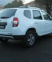 DACIA Duster 16 Laureate 4x4 105cv DACIA Duster 16 Laureate 4x4 105cv