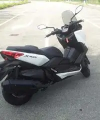 YAMAHA X MAX 400