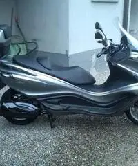 VENDO PIAGGIO X 10 VENDO PIAGGIO X 10