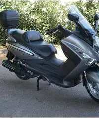 Vendesi scooter Sym Joymax 250 Vendesi scooter Sym Joymax 250