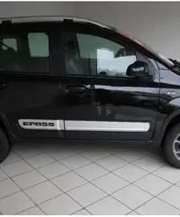 FIAT Panda Cross 1.3 MJT 95 CV S&S 4x4 FIAT Panda Cross 1.3 MJT 95 CV S&S 4x4