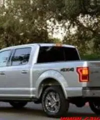 FORD F 150 LARIAT - Autocarro 5 posti - BiFuel GPL FORD F 150 LARIAT - Autocarro 5 posti - BiFuel GPL
