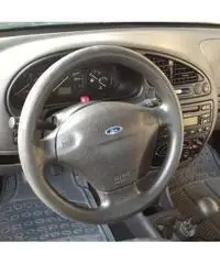 FORD Fiesta 1.2i 16V cat 3p Neopatentati WRC AUTO FORD Fiesta 1.2i 16V cat 3p Neopatentati WRC AUTO