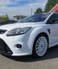 FORD Focus 2.5T 305CV 3p. RS Navi Pelle Xenon WRC AUTO FORD Focus 2.5T 305CV 3p. RS Navi Pelle Xenon WRC AUTO