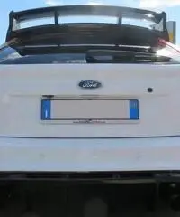 FORD Focus 2.5T 305CV 3p. RS Navi Pelle Xenon WRC AUTO FORD Focus 2.5T 305CV 3p. RS Navi Pelle Xenon WRC AUTO