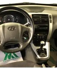 HYUNDAI Tucson 2.0 CRDi 4WD VGT Dynamic HYUNDAI Tucson 2.0 CRDi 4WD VGT Dynamic