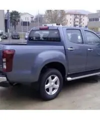 ISUZU D-Max 2.5 Crew Cab Quasar A/T 4WD