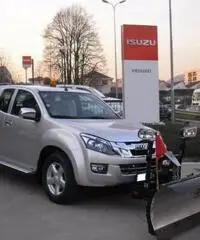 ISUZU D-Max 2.5 Space Cab Solar 4WD  LAMA NEVE