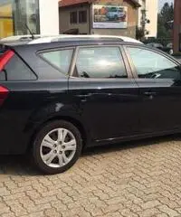 KIA cee'd Sports Wagon 1.6 125cv allestimento EX KIA cee'd Sports Wagon 1.6 125cv allestimento EX