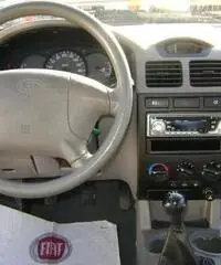 KIA Rio 1.3 SEDAN COMFORT 4PORTE BENZINA 2005 KIA Rio 1.3 SEDAN COMFORT 4PORTE BENZINA 2005