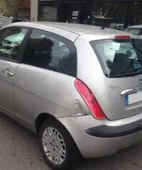 LANCIA Ypsilon 1.2 16V Platino