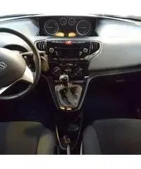 LANCIA Ypsilon 1.2 69 CV Gold 2015