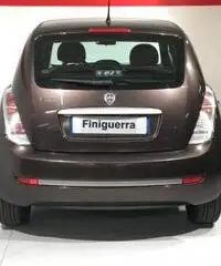 LANCIA Ypsilon 1.3 MJT 75 CV Argento