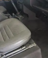 LAND ROVER Defender 110 2.4 TD4 Station Wagon S