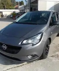 Opel Corsa 1.2 5 porte b-Color Opel Corsa 1.2 5 porte b-Color