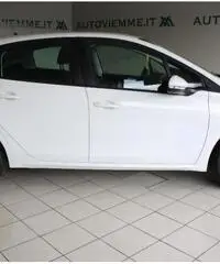 PEUGEOT 208 PureTech 82 5 porte Active PEUGEOT 208 PureTech 82 5 porte Active