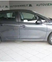 PEUGEOT 208 PureTech 82 5 porte Active PEUGEOT 208 PureTech 82 5 porte Active