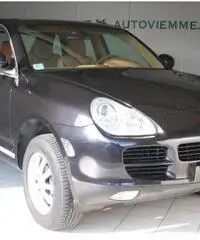PORSCHE Cayenne 3.2 V6 A/T PORSCHE Cayenne 3.2 V6 A/T
