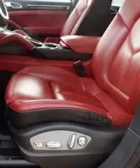 PORSCHE Cayenne 4.0 S Diesel PORSCHE Cayenne 4.0 S Diesel