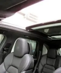 PORSCHE Cayenne 4.8 Turbo PORSCHE Cayenne 4.8 Turbo