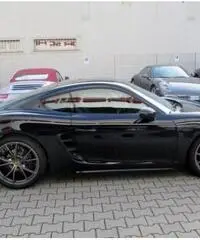 PORSCHE Cayman 718 Cayman 2.0 PORSCHE Cayman 718 Cayman 2.0