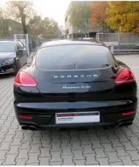 PORSCHE Panamera 4.8 Turbo PORSCHE Panamera 4.8 Turbo