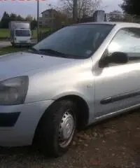 RENAULT Clio 1.5 dCi 65CV cat 3 porte Access Van cambializato RENAULT Clio 1.5 dCi 65CV cat 3 porte Access Van cambializato
