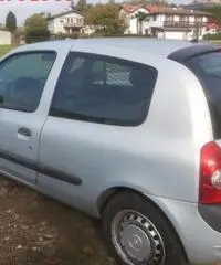 RENAULT Clio 1.5 dCi 65CV cat 3 porte Access Van cambializato RENAULT Clio 1.5 dCi 65CV cat 3 porte Access Van cambializato